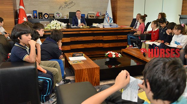 BAŞKAN BÖCEK’TEN “YEREL YÖNETİMLER” DERSİ