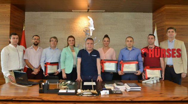 BAŞKAN BÖCEK'TEN 'HİJYEN' TEŞEKKÜRÜ
