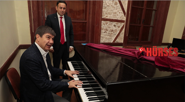 Başkan Türel mezun olduğu okulda