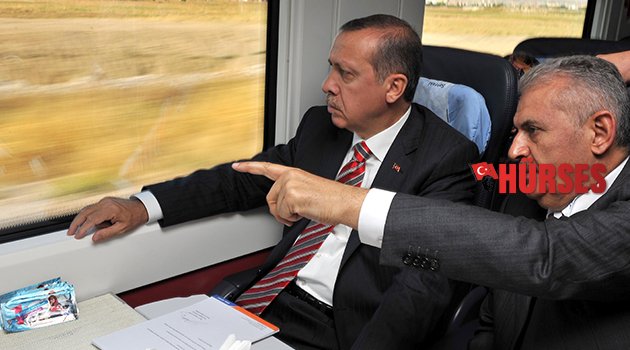 BİRLİKTE GELİYORLAR