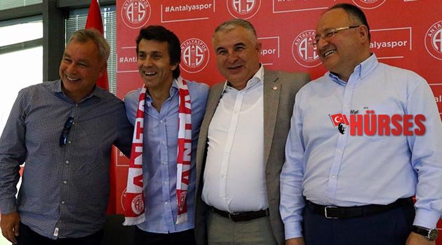 Bülent Korkmaz imzayı attı