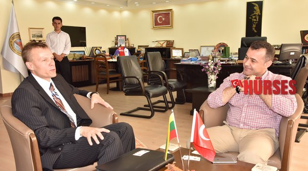 BÜYÜKELÇİ, YÜCEL'İ ZİYARET ETTİ