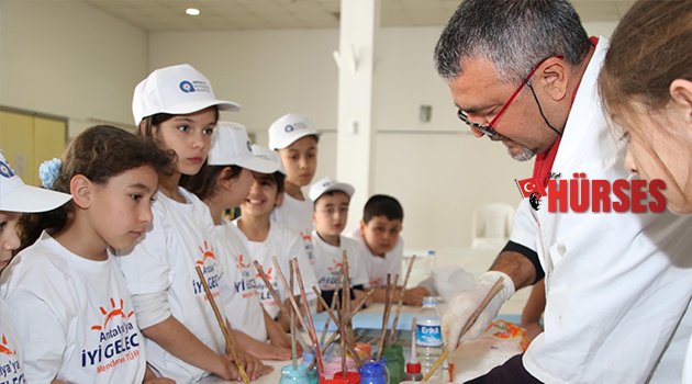 BÜYÜKŞEHİR ÇOCUKLARA EBRU SEVİNCİ YAŞATTI