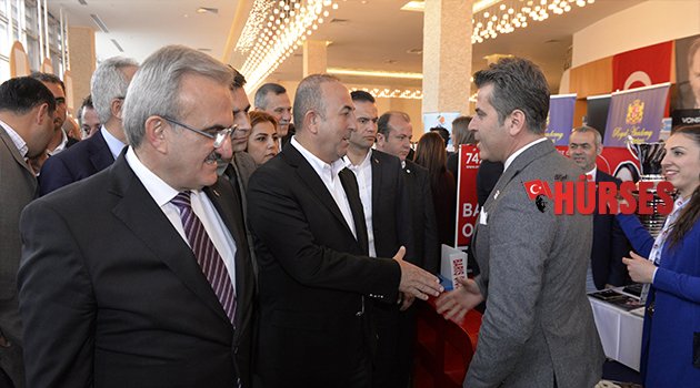 ÇAVUŞOĞLU: VATANDAŞ SİYASETÇİYE GİDİYOR