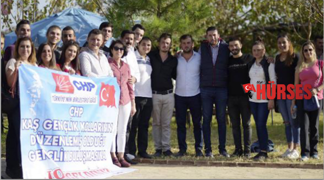 CHP'li gençler piknikte buluştu