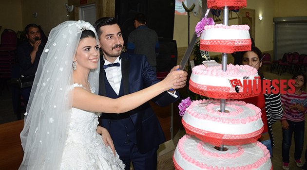 ÇİFTİN MUTLU GÜNÜ