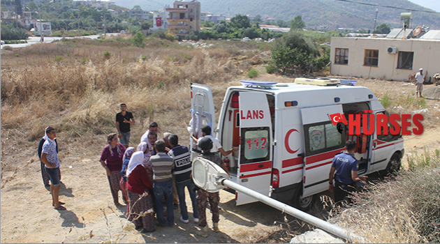 Cinnet geçirip  babasını yaraladı