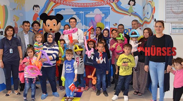 Çocuk hastalara 23 Nisan kutlaması
