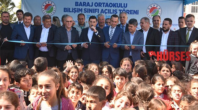 ÇOCUKLAR BİLİŞİM SINIFINA KAVUŞTU