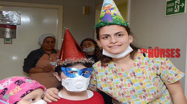 ÇOCUKLARIN YENİ YIL KUTLAMASI