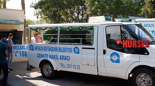 Çocuklarının cenazesine bakamadı