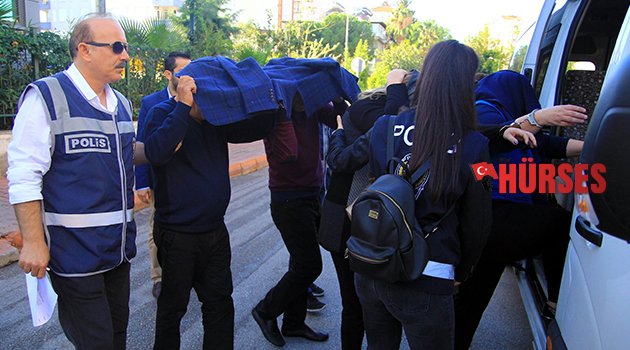 Çok para vaadiyle fuhuşa sürüklüyorlarmış
