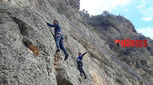 DAĞCILAR 'ÖRÜMCEK TIRMANIŞI' YAPTI