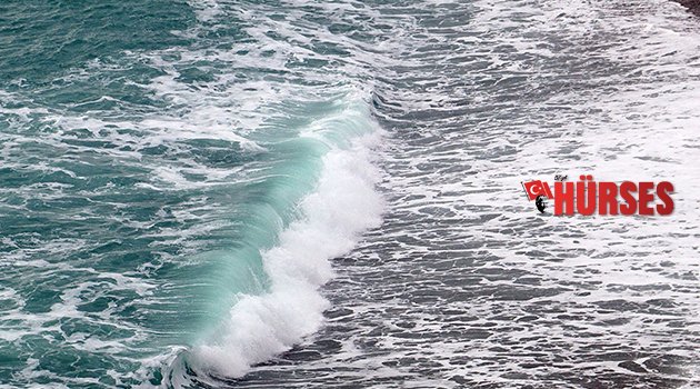 Dalgaların ahenkli dansı