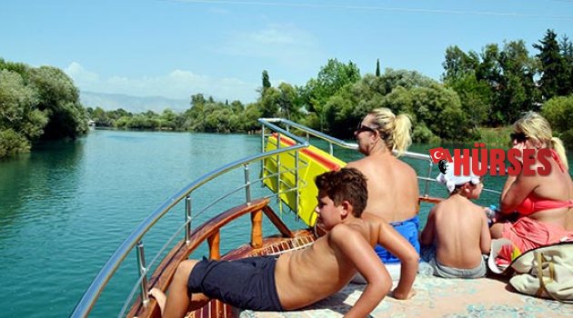 DEDEKTİFLER ÇEVRE KİRLİLİĞİNİ FOTOĞRAFLADI
