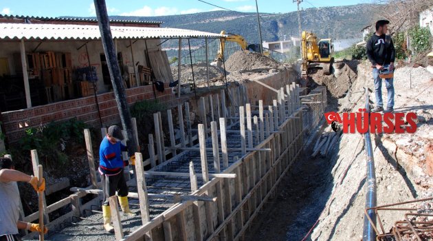 DEMRE'DE YAĞMUR SUYU ÇALIŞMALARI