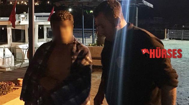 Denize atladı polis kurtardı