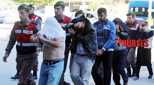 DEV FUHUŞ OPERASYONU, 9 GÖZALTI 30 SINIRDIŞI