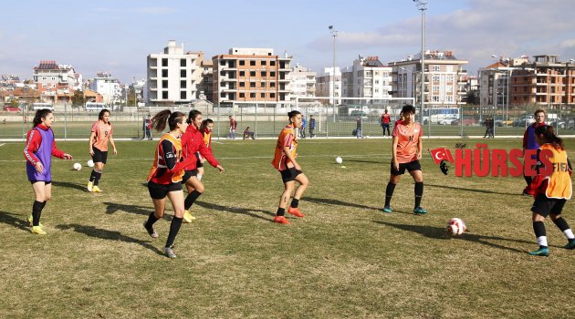 DÖŞEMEALTI ŞAMPİYON İLE MAÇ YAPACAK