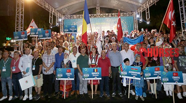 Dünyanın renkleri Kepez'de