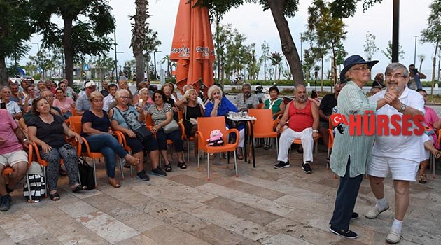 Emekli Kahvesi'nde nostalji esintisi