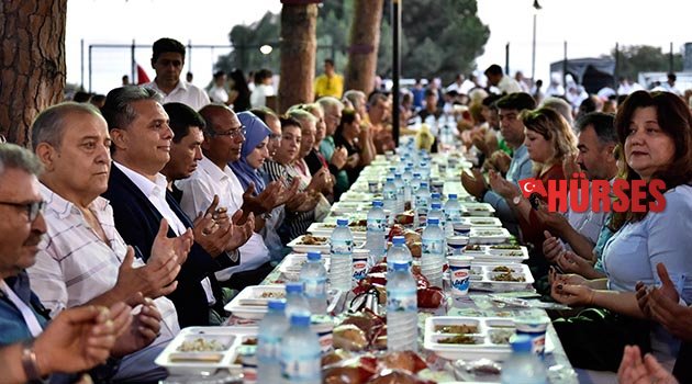 En özel iftar Engelsiz Kafe’de
