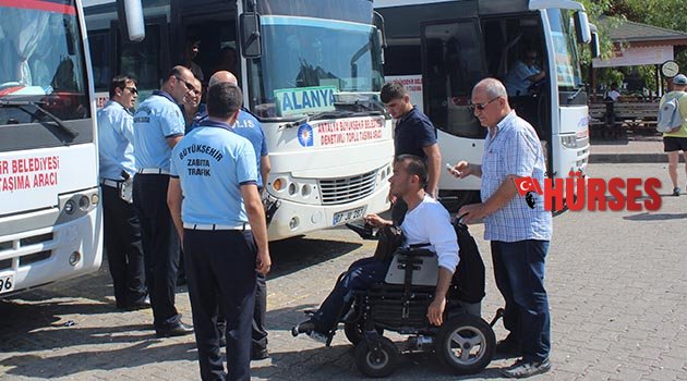 Engelli genç minibüse bindirilmedi