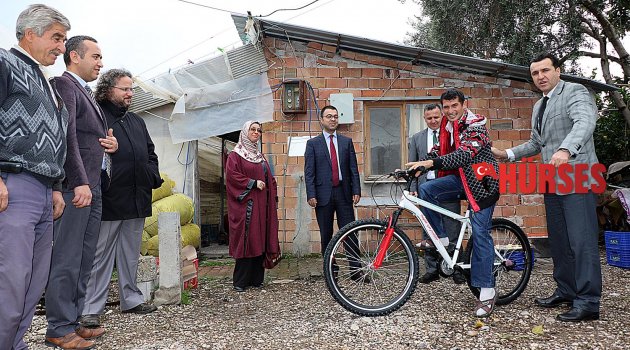 ENGELLİ GENCİN BİSİKLET SEVİNCİ