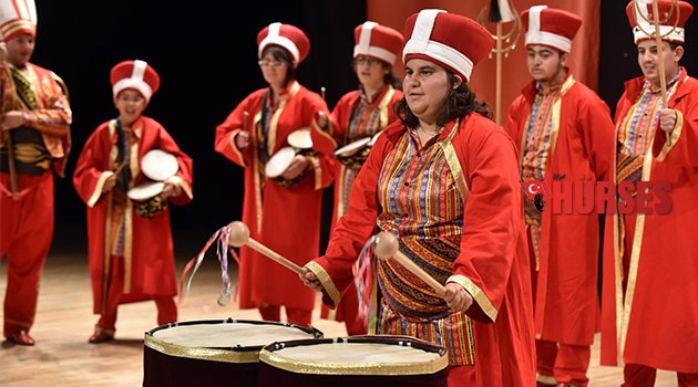 ENGELLİ MEHTERAN GÖSTERİYE HAZIRLANIYOR