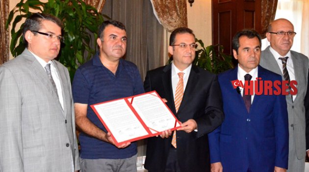 EŞİ İÇİN OKUL YAPTIRACAK