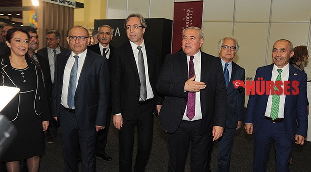 Eşzamanlı fuarlara sönük açılış
