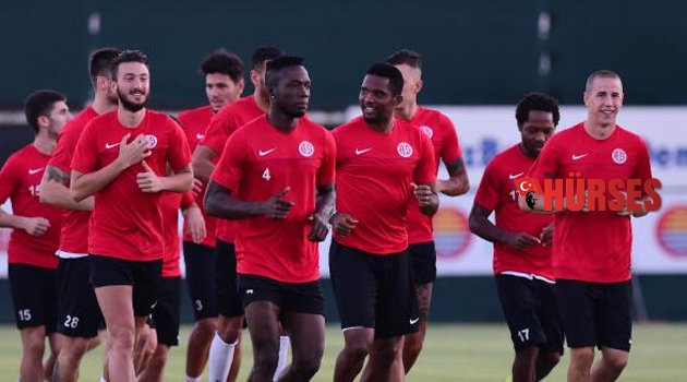 ETO'O ANTALYASPOR İLE YENİDEN ANTRENMANDA