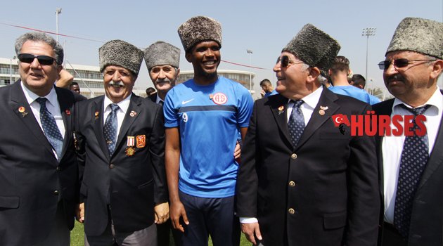 ETO'O KALPAK TAKTI