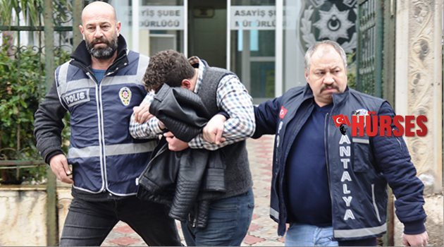 Eve çağırıp gasp etti