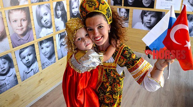 EXPO'DA DOSTLUK RÜZGARI ESTİ