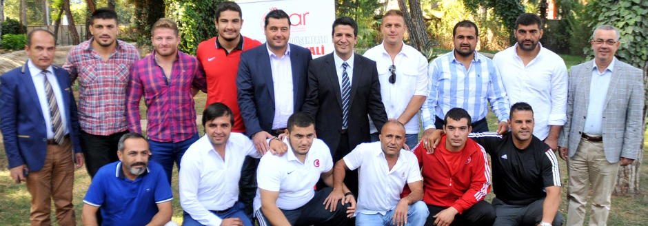 Festivalde Güreş Zamanı