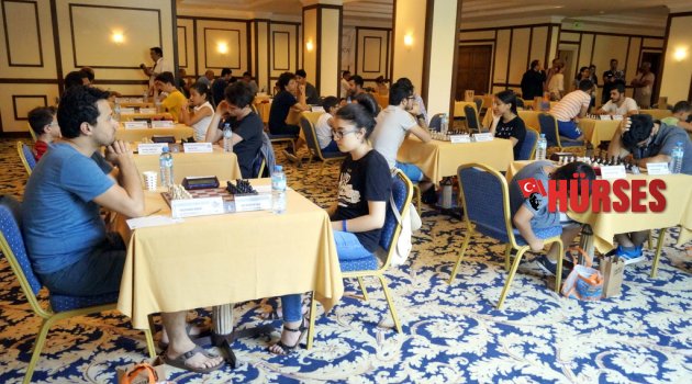 FİNİKE'DE SATRANÇ TURNUVASI