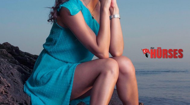 FOTOĞRAF ÇEKTİRMEYİ SEVİYOR