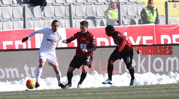 FUTBOLCULARA CEZA YOLDA