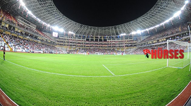 GENCER’DEN SERT ELEŞTİRİ