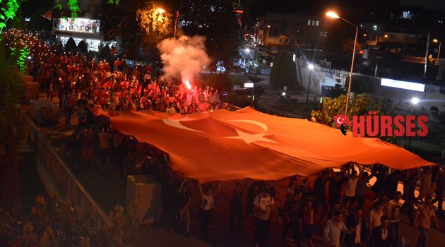 GENÇLER CEM ADRİAN İLE COŞACAK
