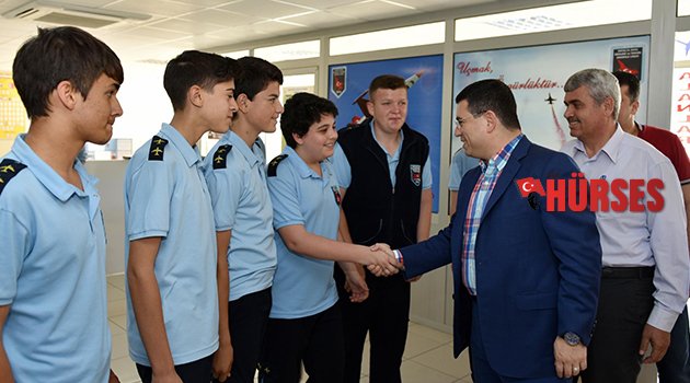 GENÇLERİ ÖDÜLLENDİRECEK