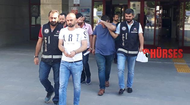 Gezi teknesine kaçak içki baskını