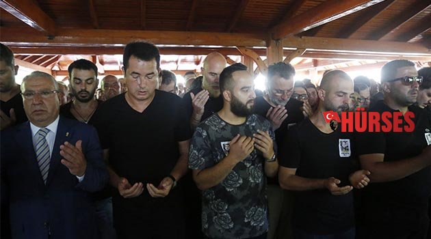 Gözyaşları içinde uğurlandı