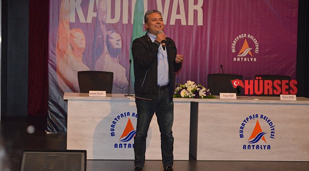 GÜNÜN ANLAMINA UYGUN ESPRİYİ PATLATINCA…