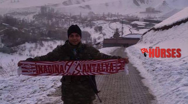 HAKKARİ’DEKİ MEHMETÇİK’TEN ANTALYASPOR AŞKINA