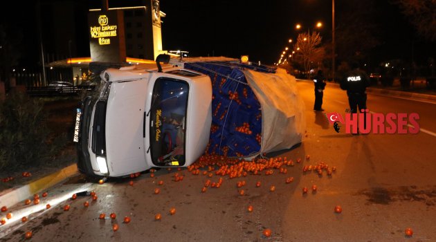 HAPŞIRAN SÜRÜCÜ KAMYONETİ DEVİRDİ