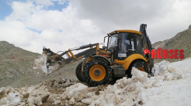 HAZİRAN’DA KAR ÇİLESİ