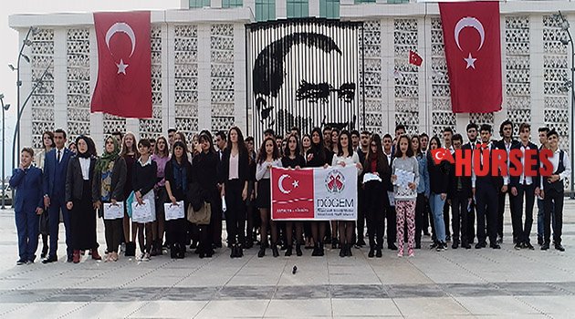 Her kıtayı farklı  mekanda okudular