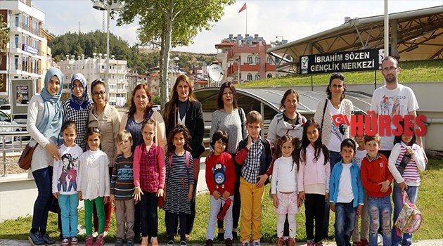 İBRADILI MİNİKLER TİYATROYLA BULUŞTU